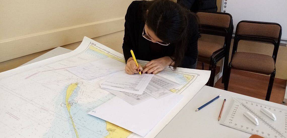 Interdyscyplinarne zabawy nawigacyjne na mapach