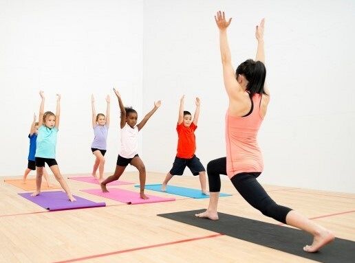 Joga dla dzieci i młodzieży – redukuje stres,