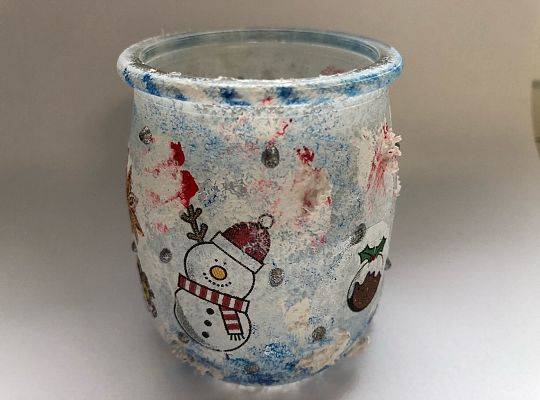 Warsztaty artystyczne – zimowe, szklane lampiony, bombki świąteczne