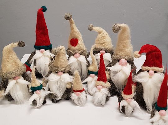 Bożonarodzeniowe warsztaty filcowania ,,Idą święta”