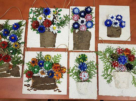 Warsztaty pn. ,,Rękodzieło z szyszek”