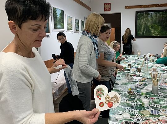 Cykl szkoleń dla nauczycieli pn. „Wielokulturowe święta Bożego Narodzenia-warsztaty rękodzielnicze”
