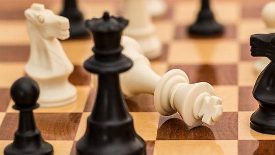 Nietypowy turniej szachowy dla uczniów szkół podstawowych.
