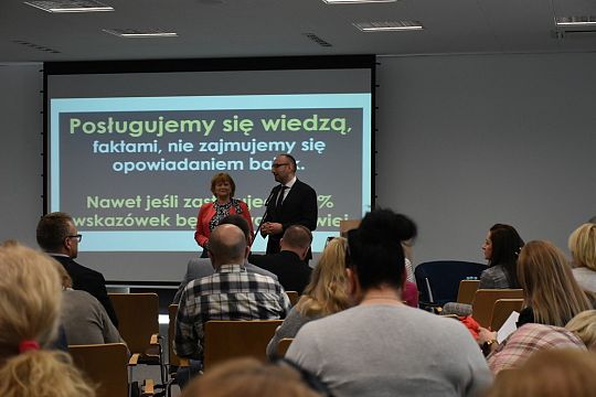 Po konferencji „Cyberzaburzenia i cyberuzależnienia. Zjawisko, uwarunkowania, profilaktyka”
