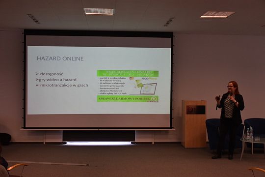 Po konferencji „Cyberzaburzenia i cyberuzależnienia. Zjawisko, uwarunkowania, profilaktyka”