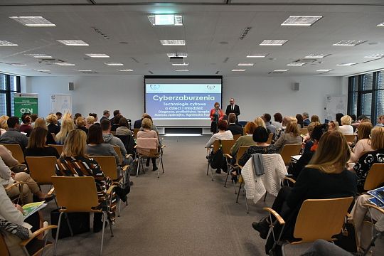 Po konferencji „Cyberzaburzenia i cyberuzależnienia. Zjawisko, uwarunkowania, profilaktyka”