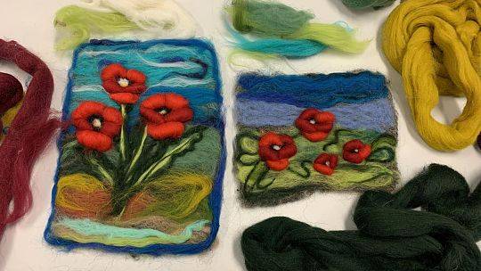 Kreatywne warsztaty pn. „Obrazy wełną malowane- cztery pory roku”