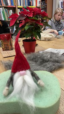 Bożonarodzeniowe warsztaty filcowania pn. ,,Wielokulturowe Święta Bożego Narodzenia”