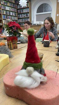 Bożonarodzeniowe warsztaty filcowania pn. ,,Wielokulturowe Święta Bożego Narodzenia”